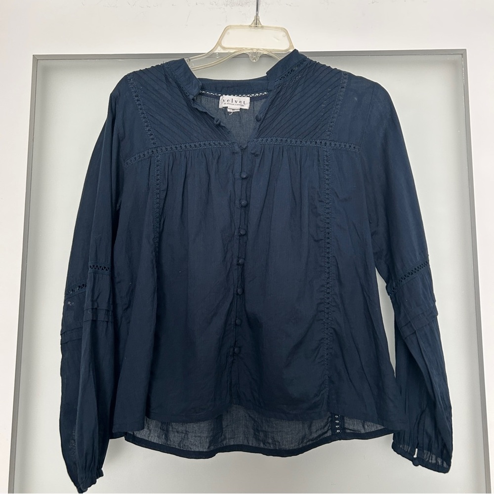 Velvet by Graham & Spencer Yadira Poet Blouse navy blue sheer XS.